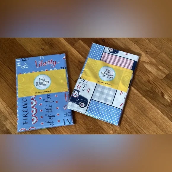 NWT July 4th Patterned peva tablecloths Set - Picture 2 of 2